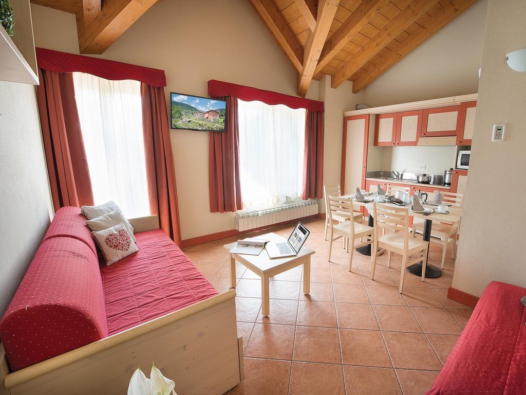 פונטה די לניו Residence Adamello Resort חדר תמונה